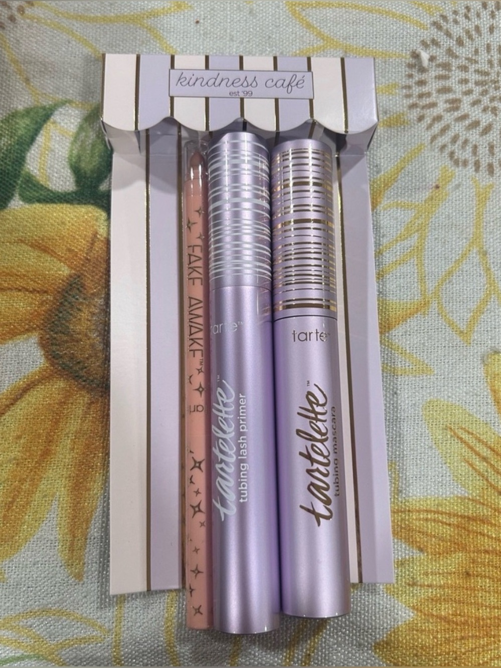 Tarte BUNDLE Tubing Mascara,Tubing Primer, Fake Awake Eyeliner,2 charms/keychain